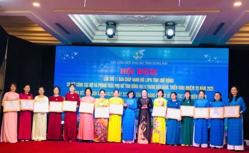 HÌNH KHEN THƯỞNG 2501.jpg