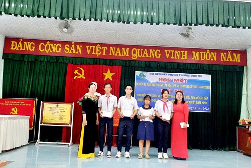 chị kiều thị minh.jpg