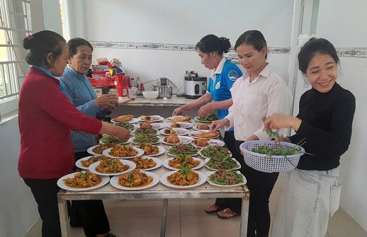 3. Nấu ăn Tân Binh.jpg