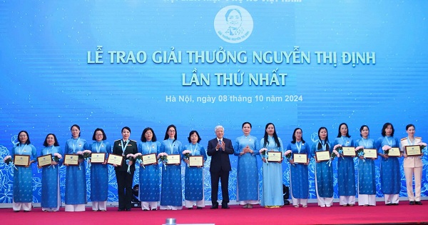 C Hạnh nhận NTĐ.jpg